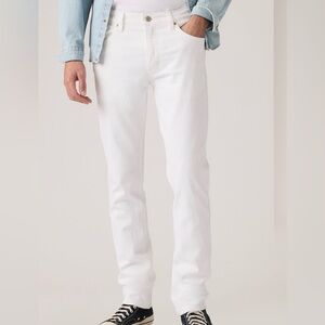 🔥511 Levi's Men's Slim Jeans in Crisp White 36”W
34”Length